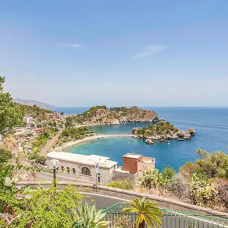 3 Bedroom Pet Friendly In Santa Venerina